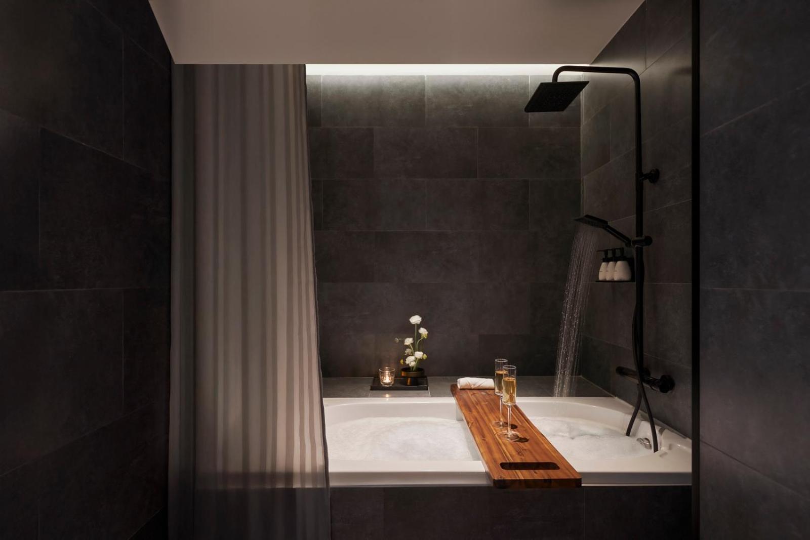 M Village Hotel Premier Thi Sach Ho Chi Minh-byen Eksteriør bilde